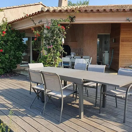 빌라 A - Piscine, Vue Mer, Jardin & Wifi *