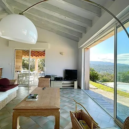 Villa A - Piscine, Vue Mer, Jardin & Wifi