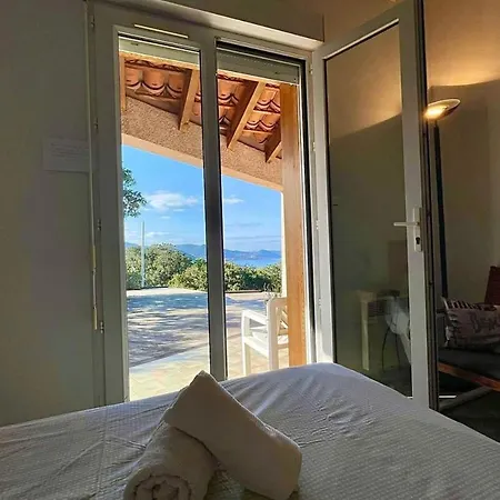 A - Piscine, Vue Mer, Jardin & Wifi