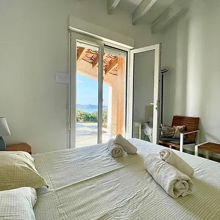 Villa A - Piscine, Vue Mer, Jardin & Wifi *